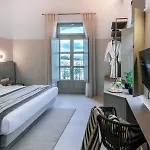 Octavia Aparthotel 4*