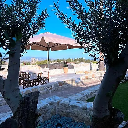 Octavia 公寓式酒店 Corinth