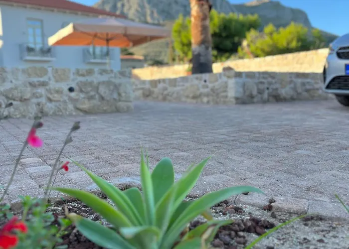 Octavia Apart-hotel 4*